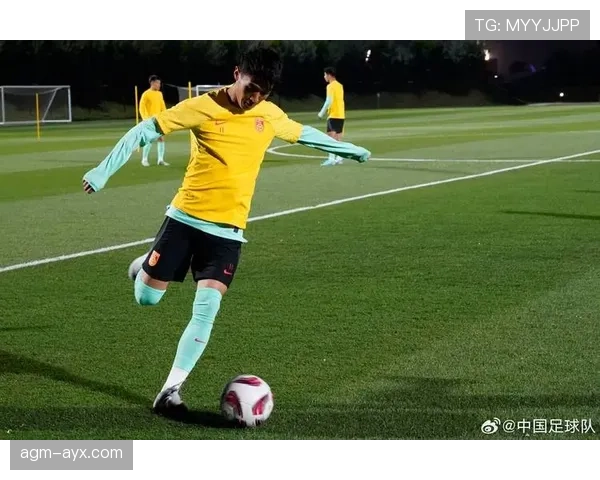 罗贝托重拾队长风范，精神领袖状态回暖引领球队开启新赛季征程